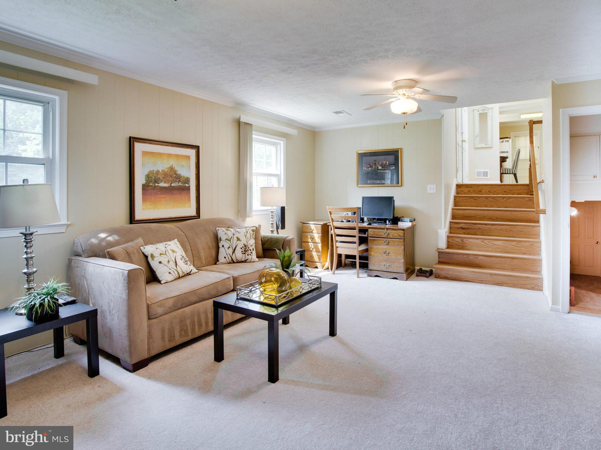 8900 Side Saddle Road Springfield, VA 22152 - Photo 23 of 30 Family Room