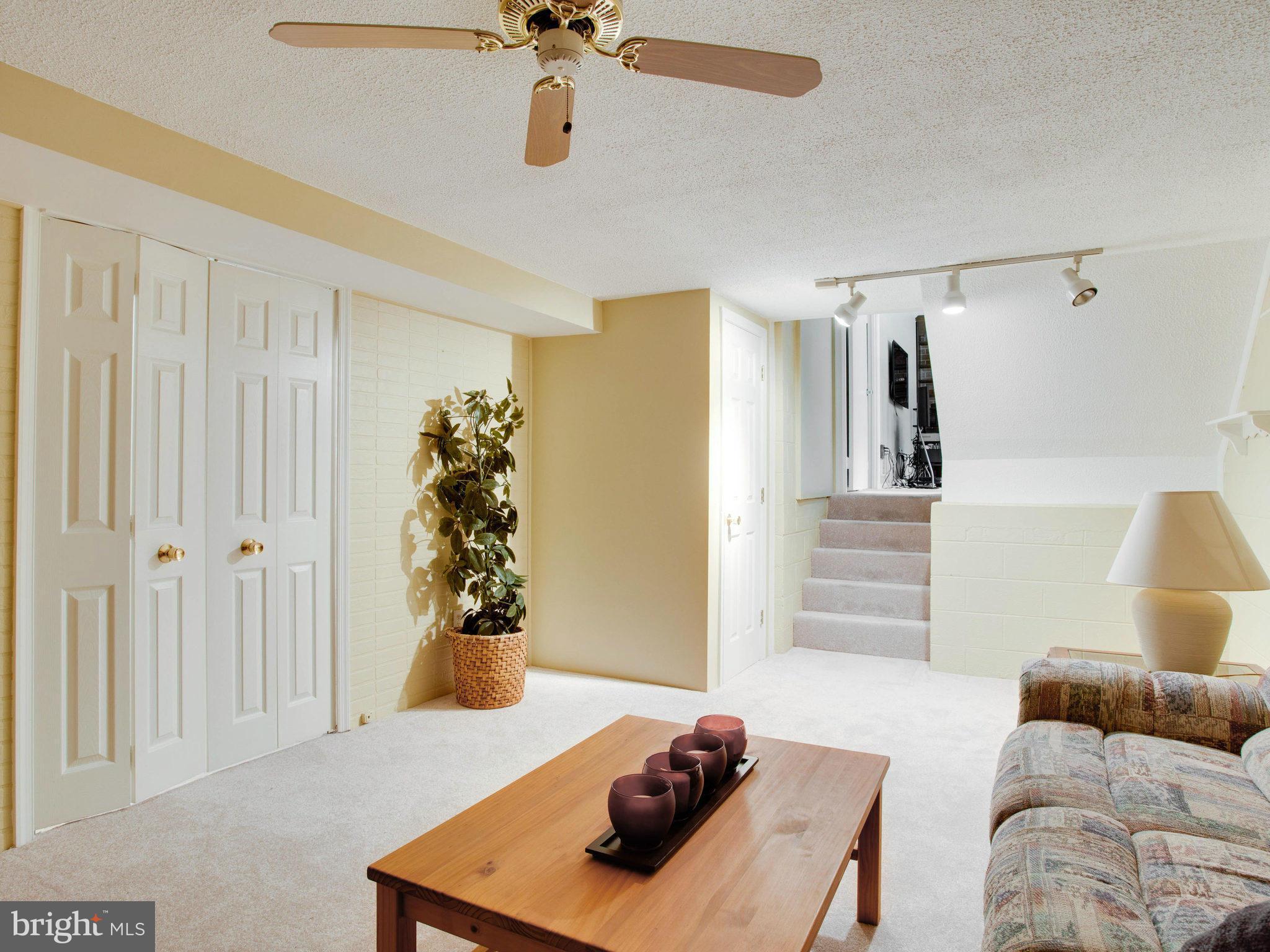 8900 Side Saddle Road Springfield, VA 22152 - Photo 27 of 30 Interior (General)
