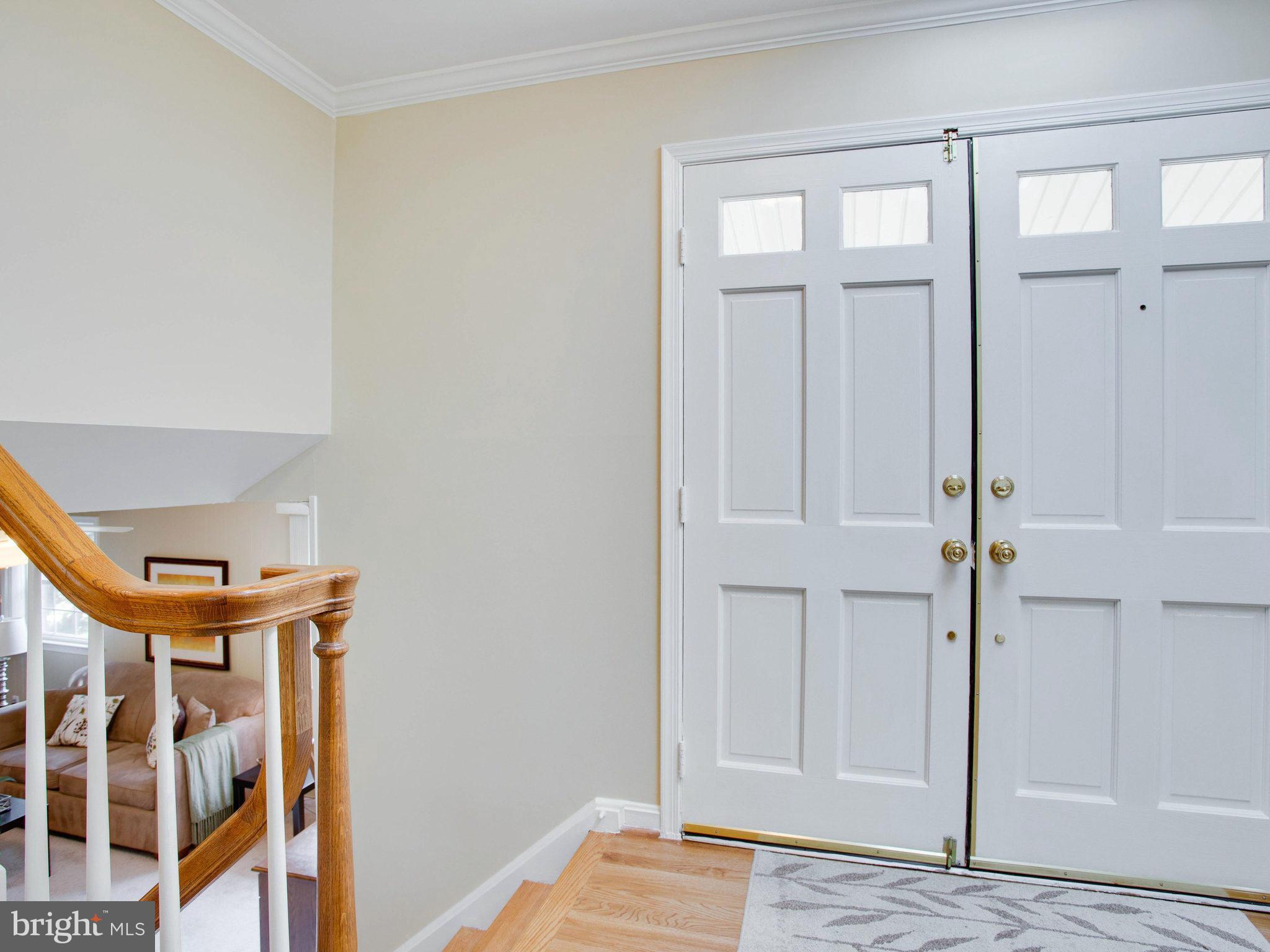 8900 Side Saddle Road Springfield, VA 22152 - Photo 5 of 30 Interior (General)