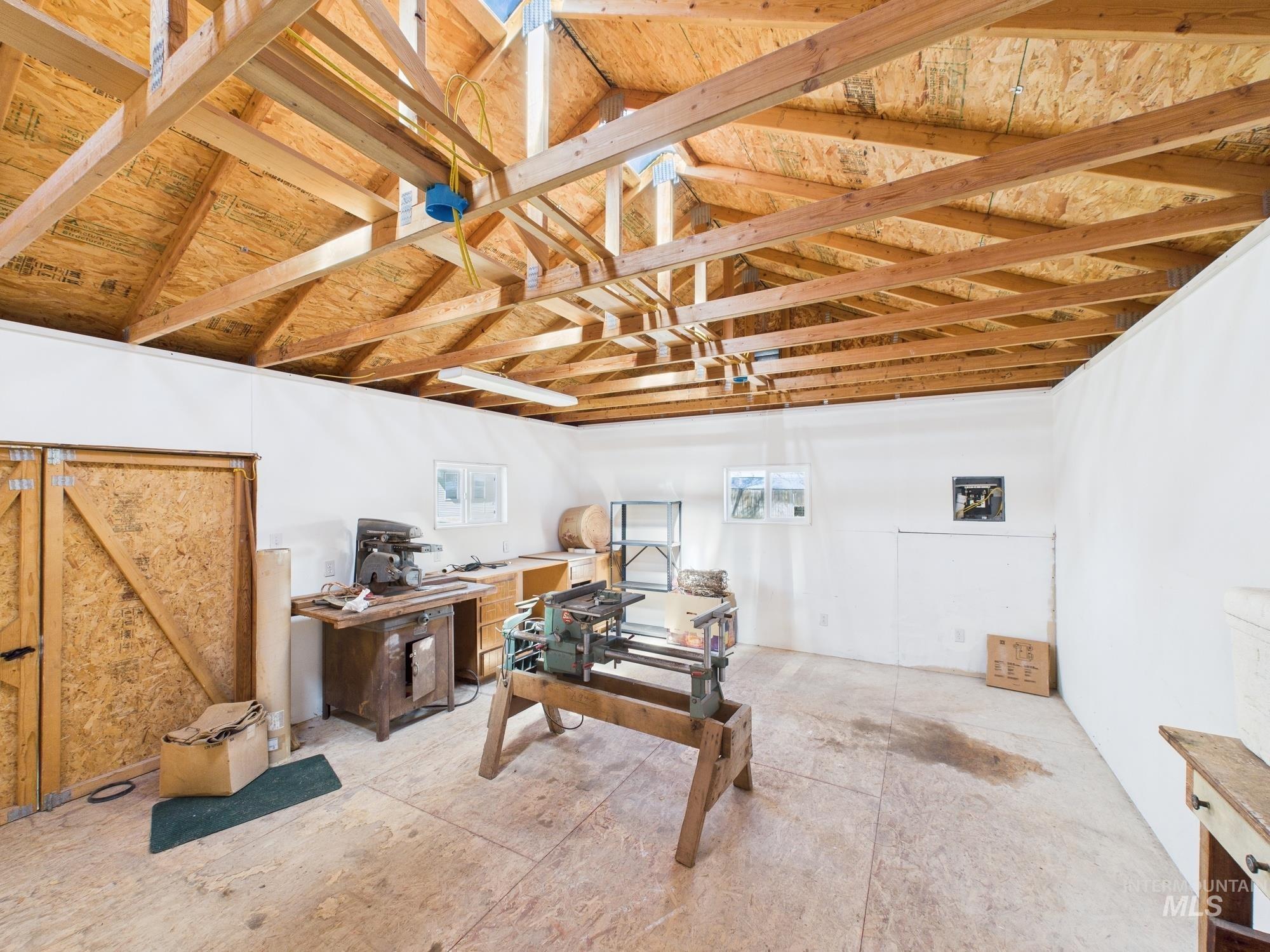 1786 North Plaza Road Emmett, ID 83617 - Photo 30 of 36 Misc room featuring lofted ceiling