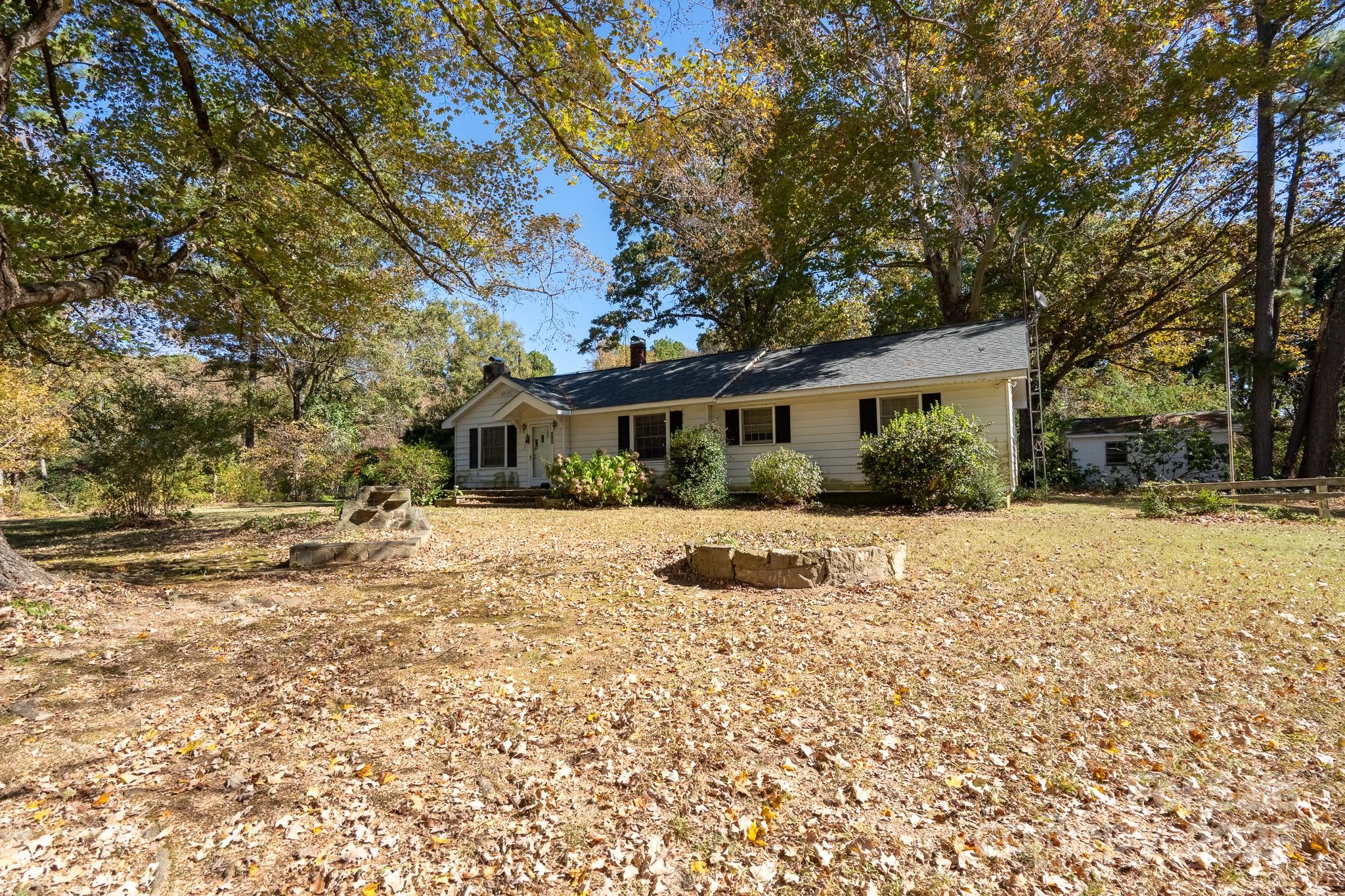 335 Richfield Road Richfield, NC 28137 - Photo 2 of 33 a front view of house with yard