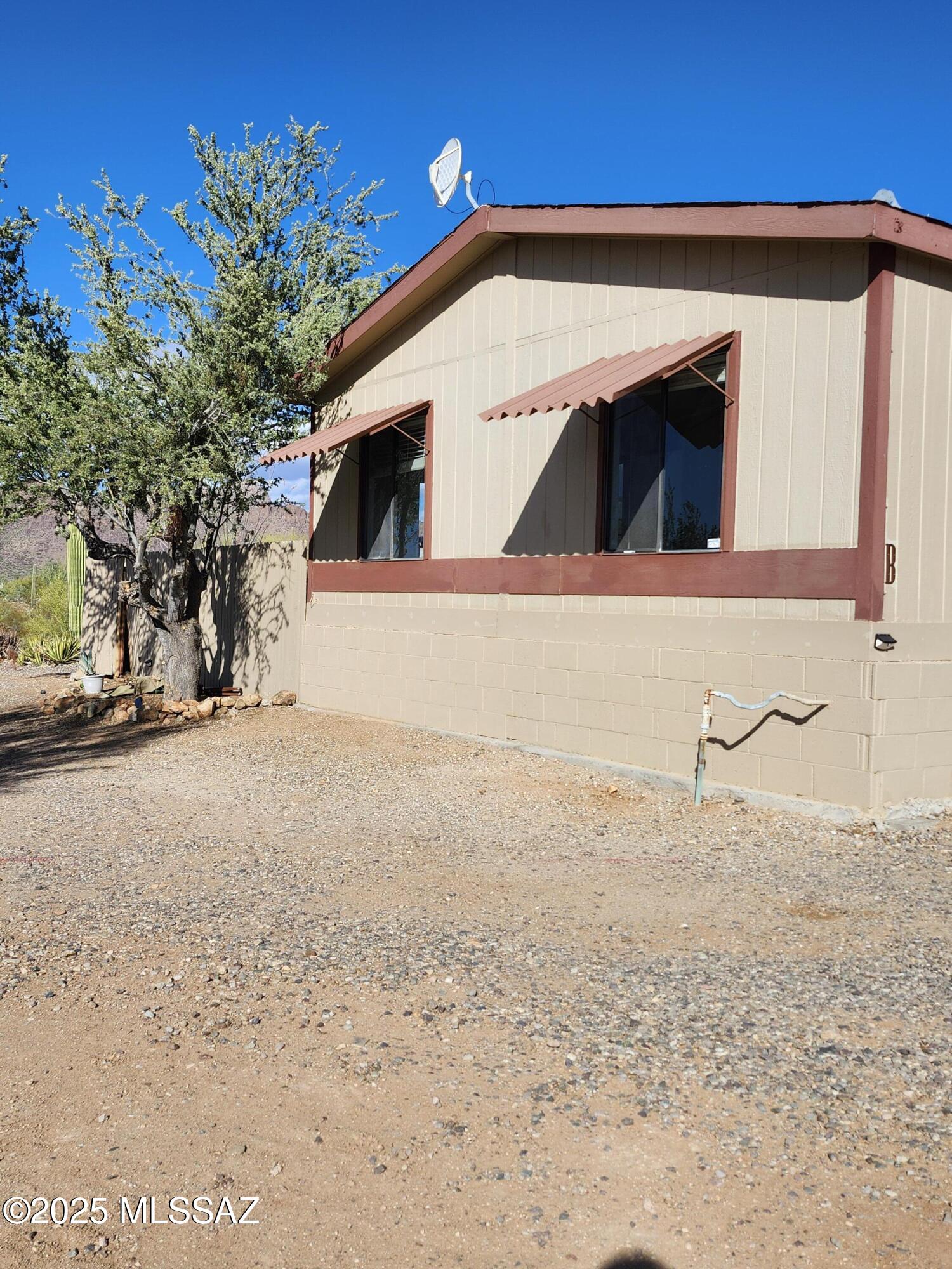 9800 West Picture Rocks Road, Unit B Tucson, AZ 85743 - Photo 2 of 32