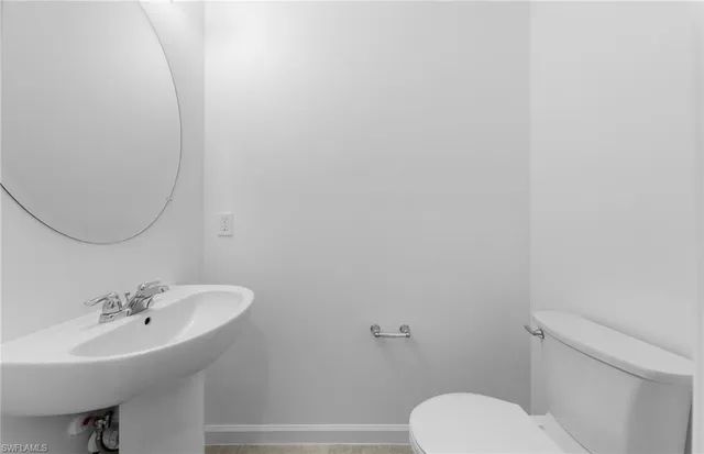 $2,000 | 1587 Lake Jessup Circle, Cape Coral, FL 33909