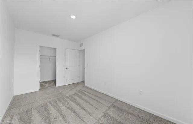 $2,000 | 1587 Lake Jessup Circle, Cape Coral, FL 33909