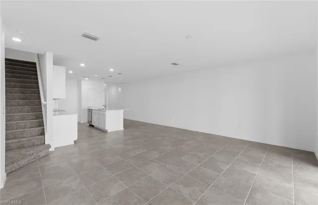 $2,000 | 1587 Lake Jessup Circle, Cape Coral, FL 33909