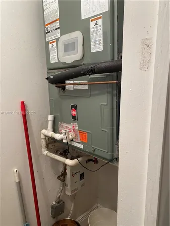 $2,200 | 240 Lakeview Drive, Unit 308, Weston, FL 33326