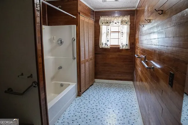 $179,000 | 376 Covington Street, Jackson, GA 30233