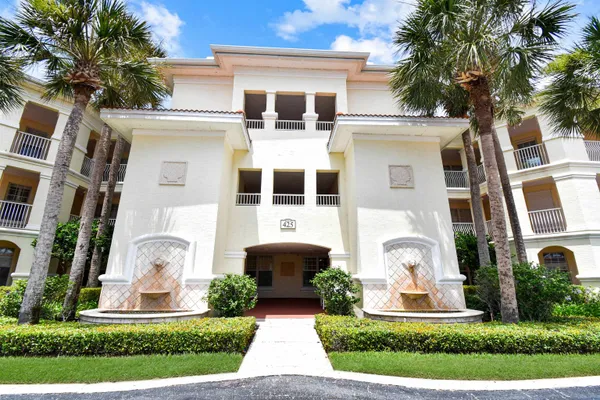 $639,900 | 425 South Ocean Grande Drive, Unit 104, Ponte Vedra Beach, FL 32082