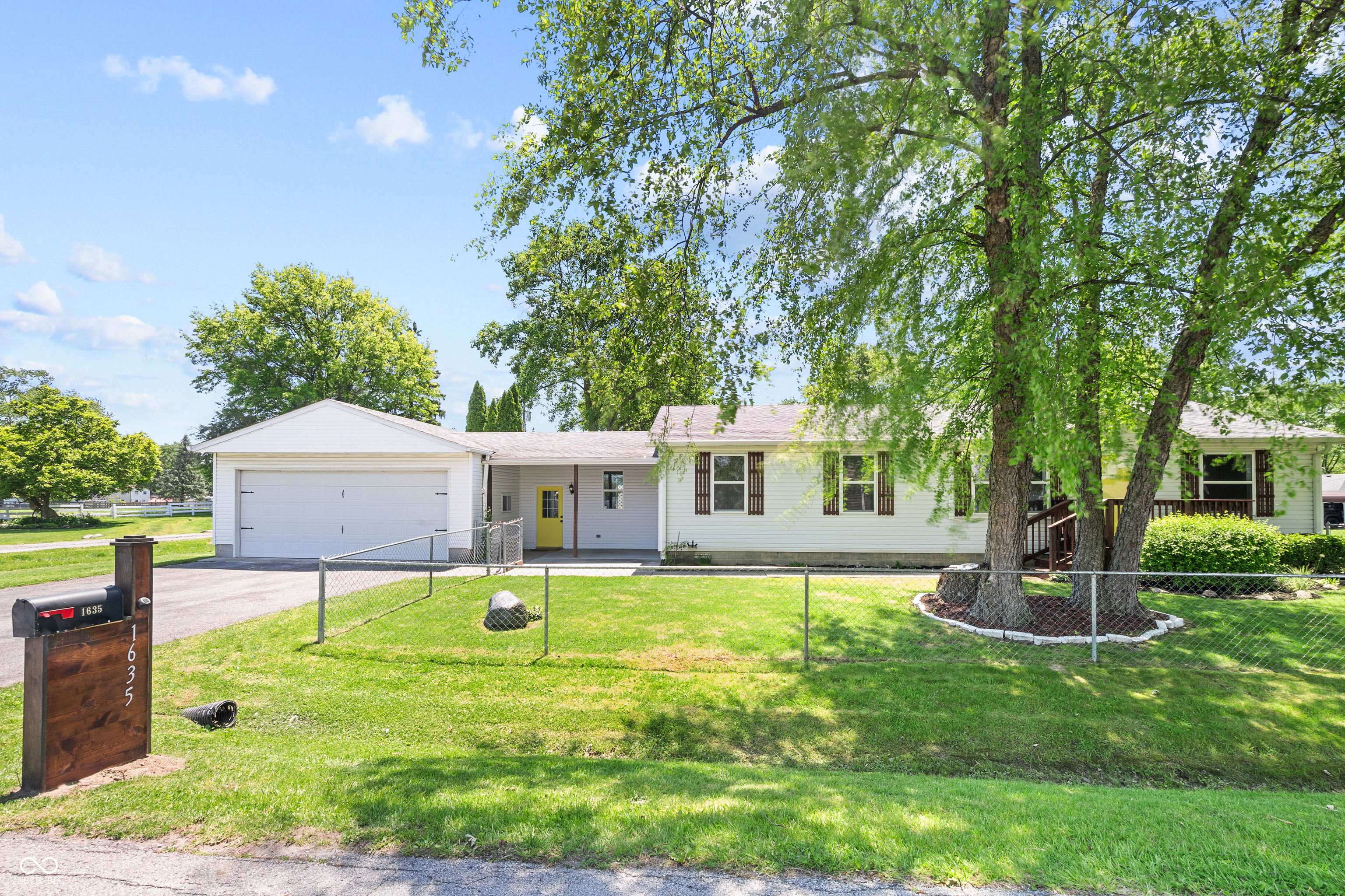 1635 Riley Road Lebanon, IN 46052 - Photo 3 of 32 Gallery Image 3