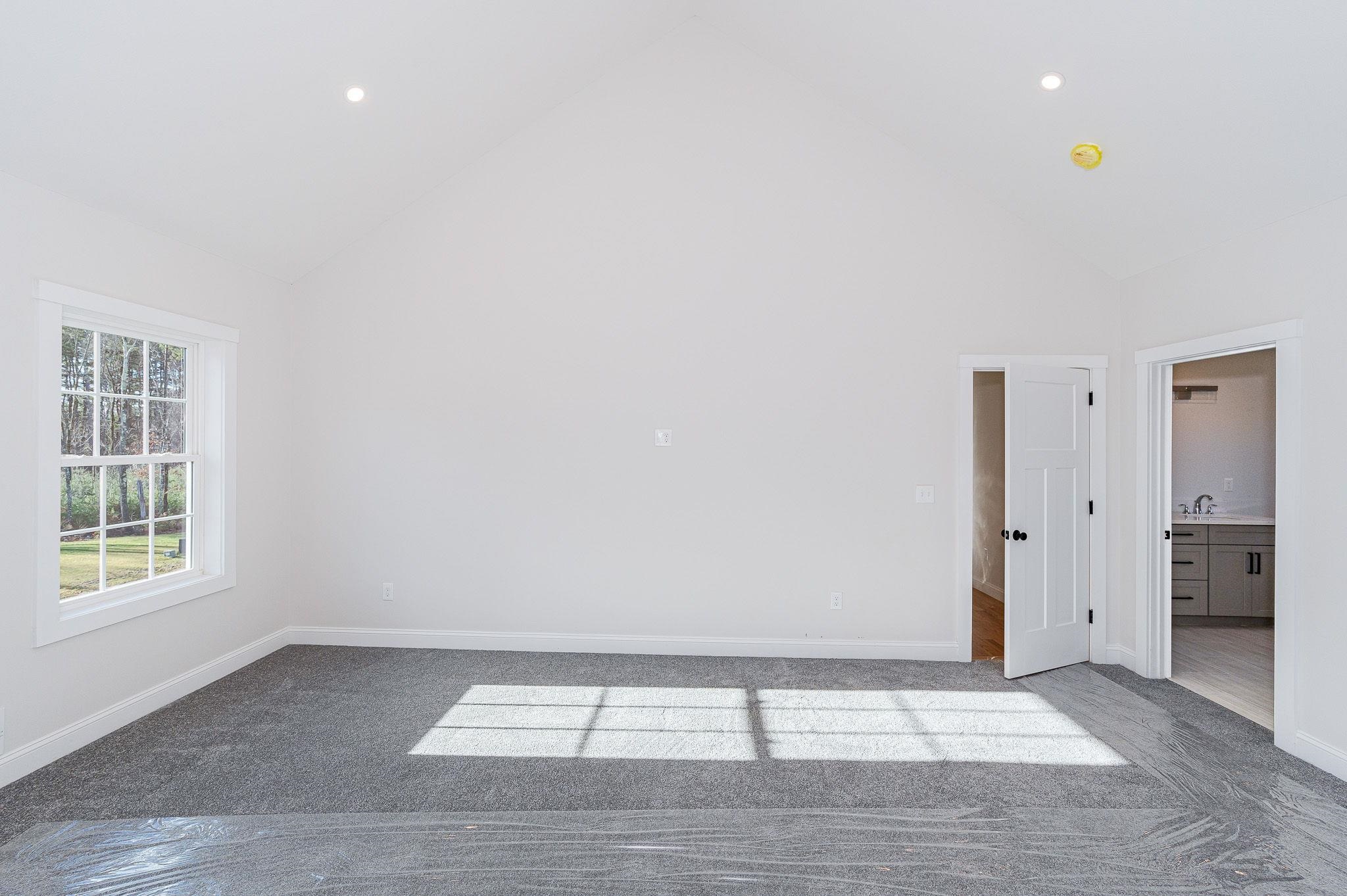 34 Abby Road Plaistow, NH 03865 - Photo 21 of 39 Gallery Image 21