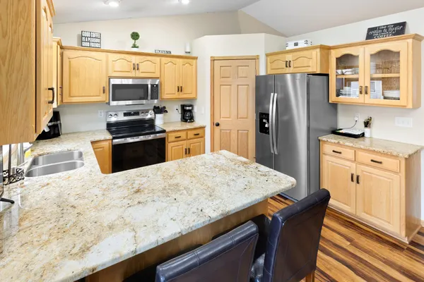 $410,000 | 2102 Whitetail Run, Buffalo, MN 55313