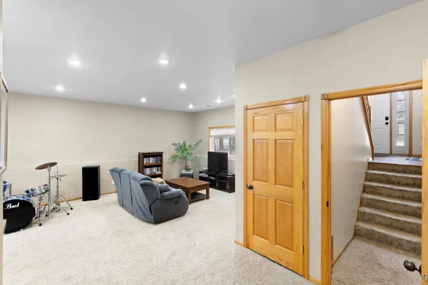 $410,000 | 2102 Whitetail Run, Buffalo, MN 55313