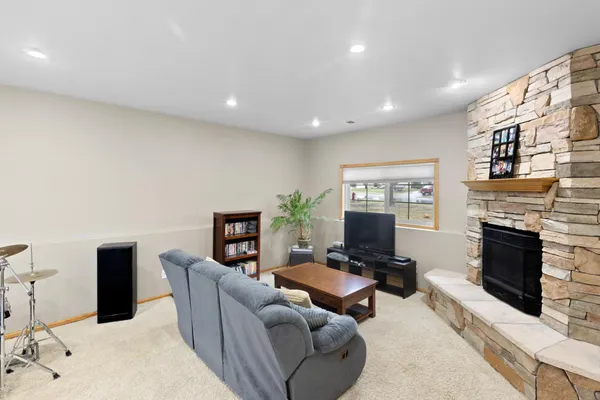 $410,000 | 2102 Whitetail Run, Buffalo, MN 55313