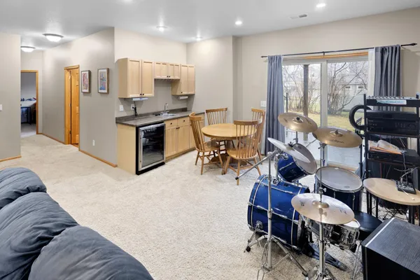 $410,000 | 2102 Whitetail Run, Buffalo, MN 55313