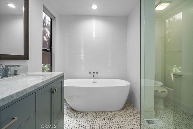 $7,000 | 3482 Coldwater Canyon Avenue, Studio City, CA 91604