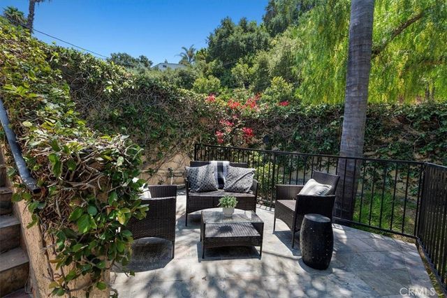 $7,000 | 3482 Coldwater Canyon Avenue, Studio City, CA 91604