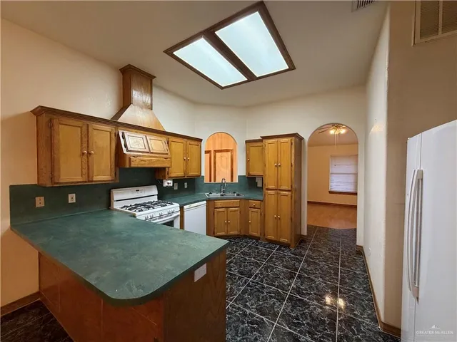 $1,750 | 4513 Laurel Avenue, McAllen, TX 78501