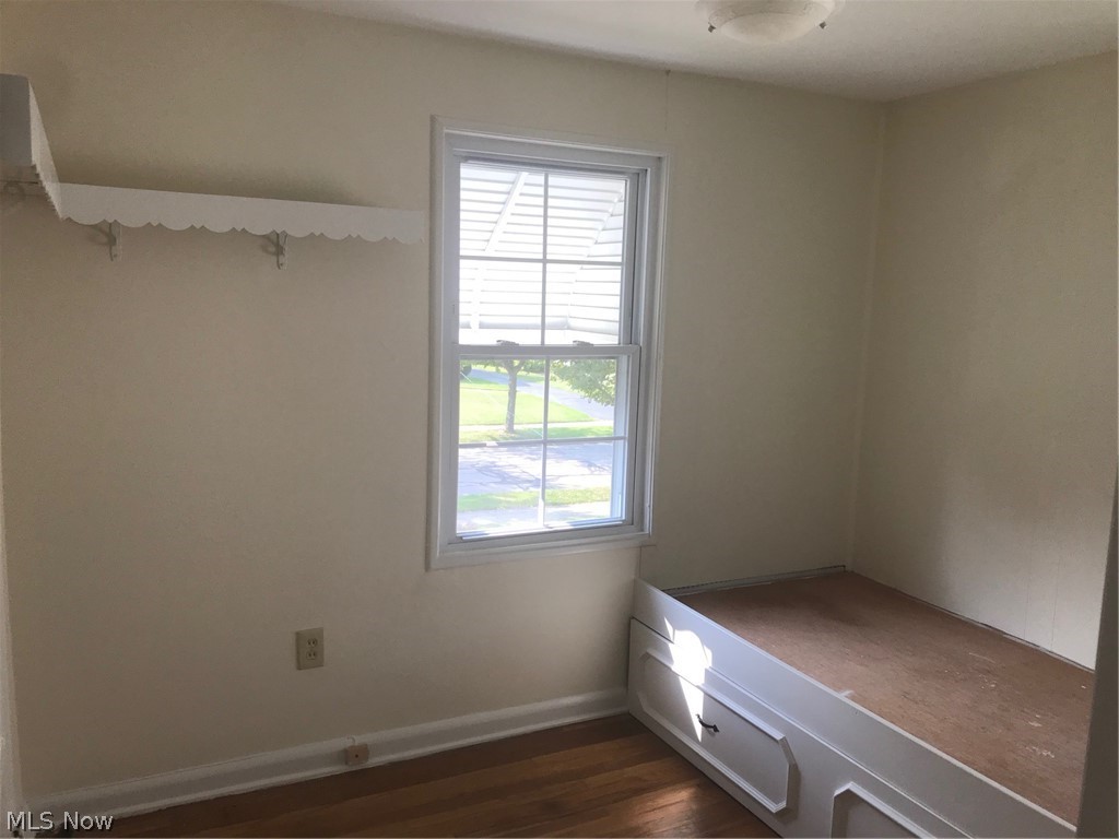 1595 Edgefield Road Lyndhurst, OH 44124 - Photo 17 of 25