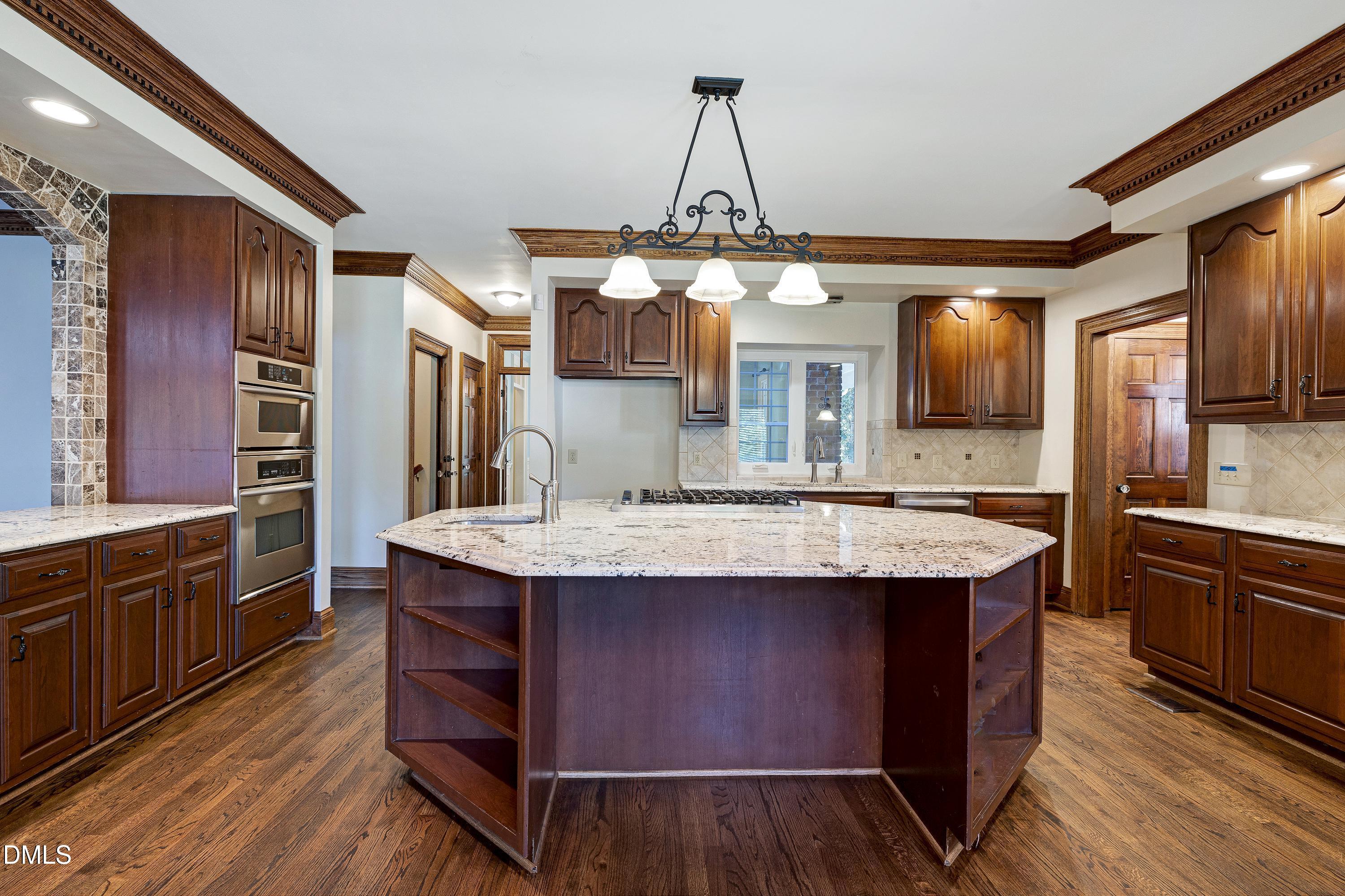 6825 Mactavish Way Raleigh, NC 27613 - Photo 26 of 100 Scene-24