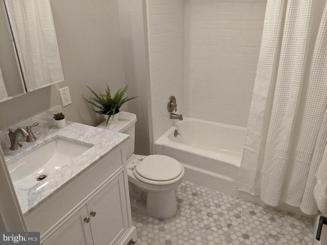 $415,000 | 226 East Homestead Avenue, Collingswood, NJ 08108