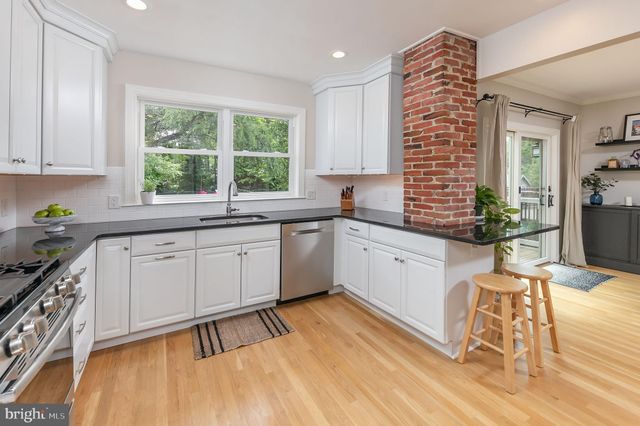 $415,000 | 226 East Homestead Avenue, Collingswood, NJ 08108