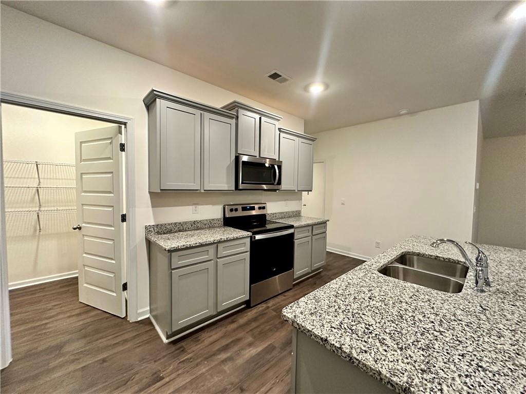 12150 Conrad Circle Hampton, GA 30228 - Photo 12 of 40