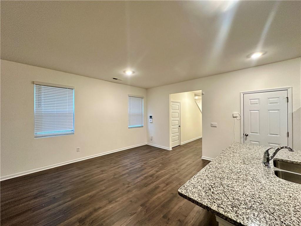 12150 Conrad Circle Hampton, GA 30228 - Photo 6 of 40