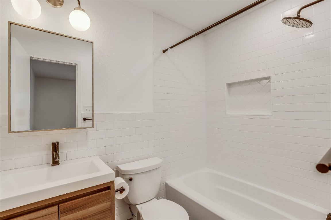 6804 Kenosha Pass, Unit B Austin, TX 78735 - Photo 20 of 25