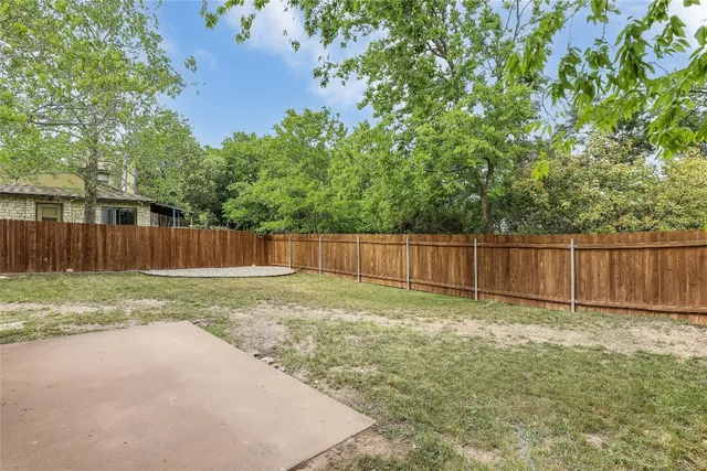 $2,050 | 6804 Kenosha Pass, Unit B, Austin, TX 78735