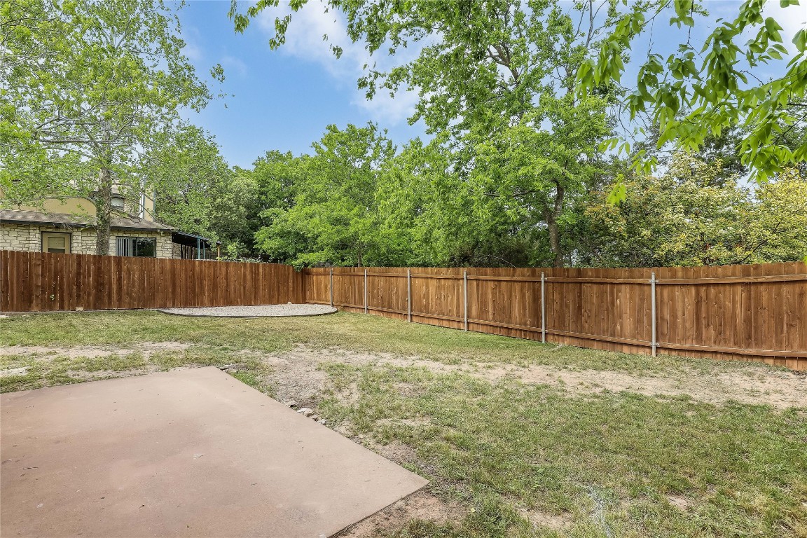 6804 Kenosha Pass, Unit B Austin, TX 78735 - Photo 5 of 25