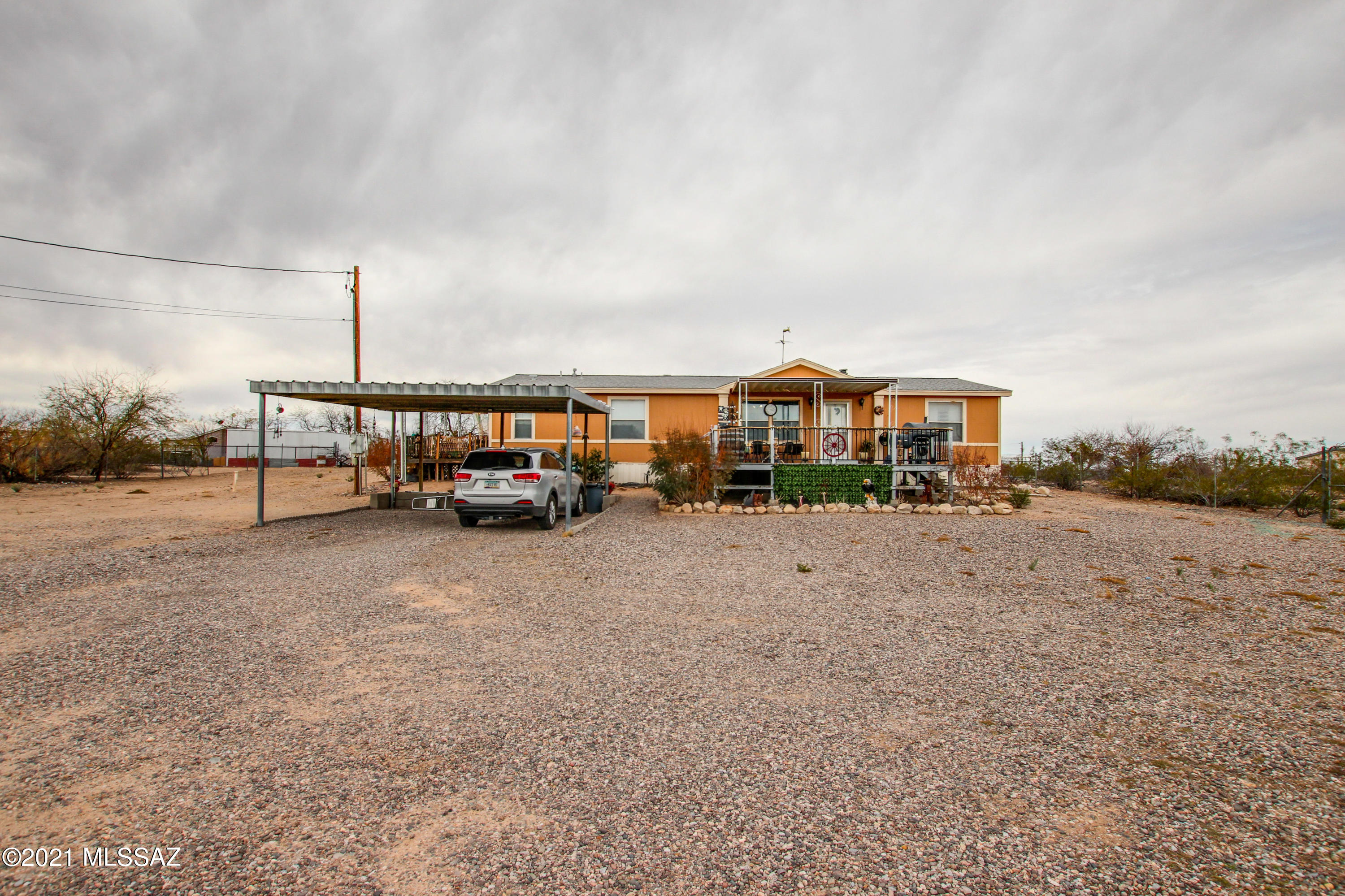 12761 North Luther Road Marana, AZ 85653 - Photo 3 of 42 Gallery Image 3