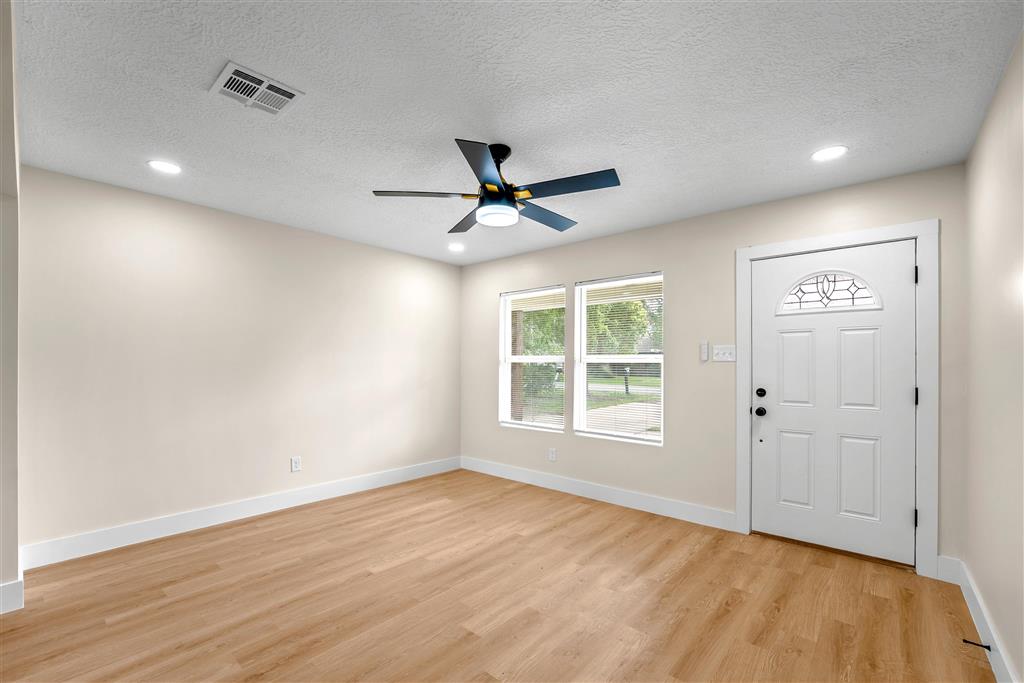 2213 Comanche Street Sulphur, LA 70663 - Photo 8 of 34