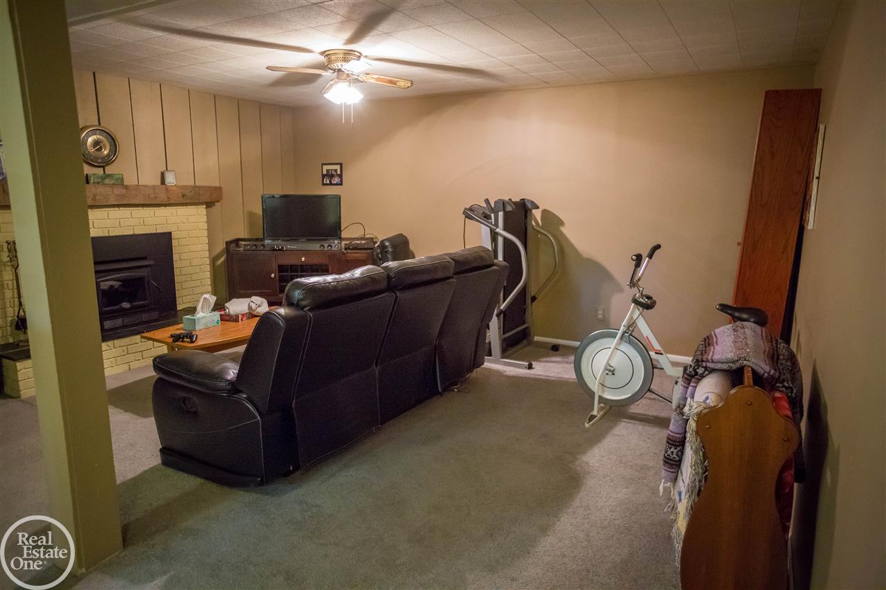 3276 Riverside Drive Port Huron, MI 48060 - Photo 42 of 60