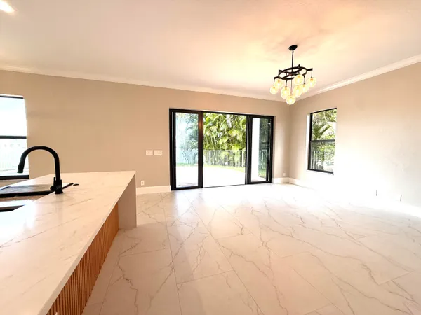 $1,200,000 | 1324 Beacon Circle, Wellington, FL 33414
