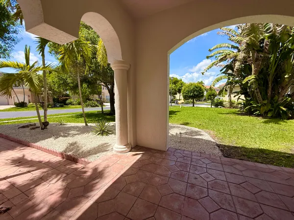 $1,200,000 | 1324 Beacon Circle, Wellington, FL 33414
