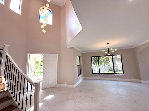 $1,200,000 | 1324 Beacon Circle, Wellington, FL 33414