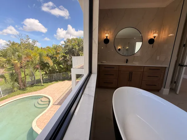 $1,200,000 | 1324 Beacon Circle, Wellington, FL 33414