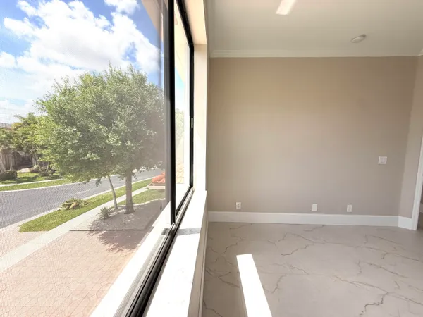 $1,200,000 | 1324 Beacon Circle, Wellington, FL 33414
