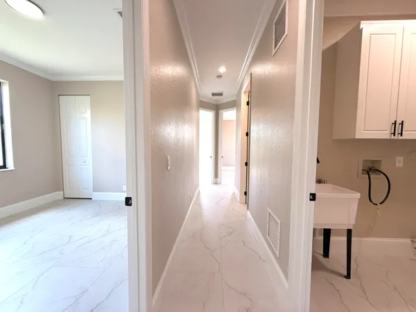 $1,200,000 | 1324 Beacon Circle, Wellington, FL 33414