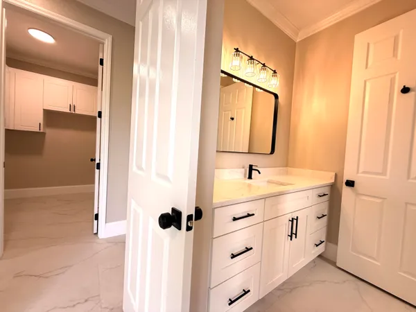 $1,200,000 | 1324 Beacon Circle, Wellington, FL 33414
