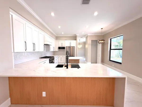 $1,200,000 | 1324 Beacon Circle, Wellington, FL 33414