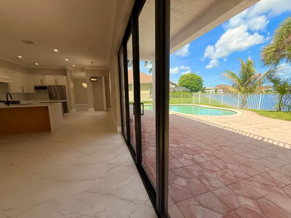$1,200,000 | 1324 Beacon Circle, Wellington, FL 33414