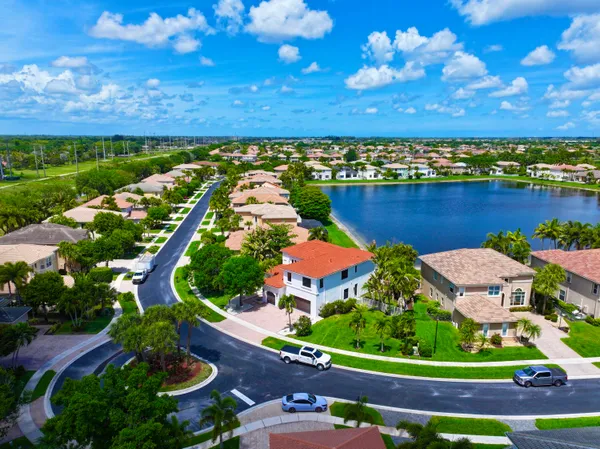 $1,200,000 | 1324 Beacon Circle, Wellington, FL 33414