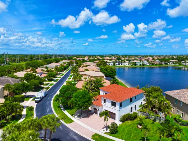 $1,200,000 | 1324 Beacon Circle, Wellington, FL 33414