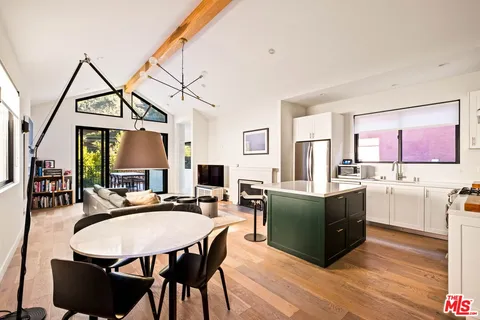 $1,900,000 | 8723 Lookout Mountain Avenue, Los Angeles, CA 90046