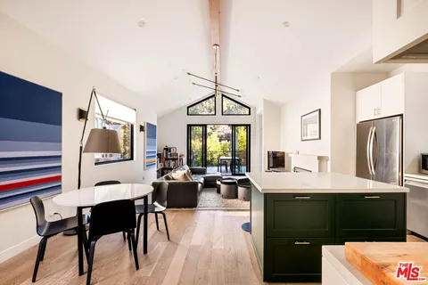 $1,900,000 | 8723 Lookout Mountain Avenue, Los Angeles, CA 90046