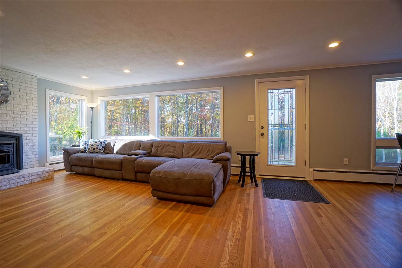 23 Beacon Hill Road Derry, NH 03038 - Photo 13 of 36