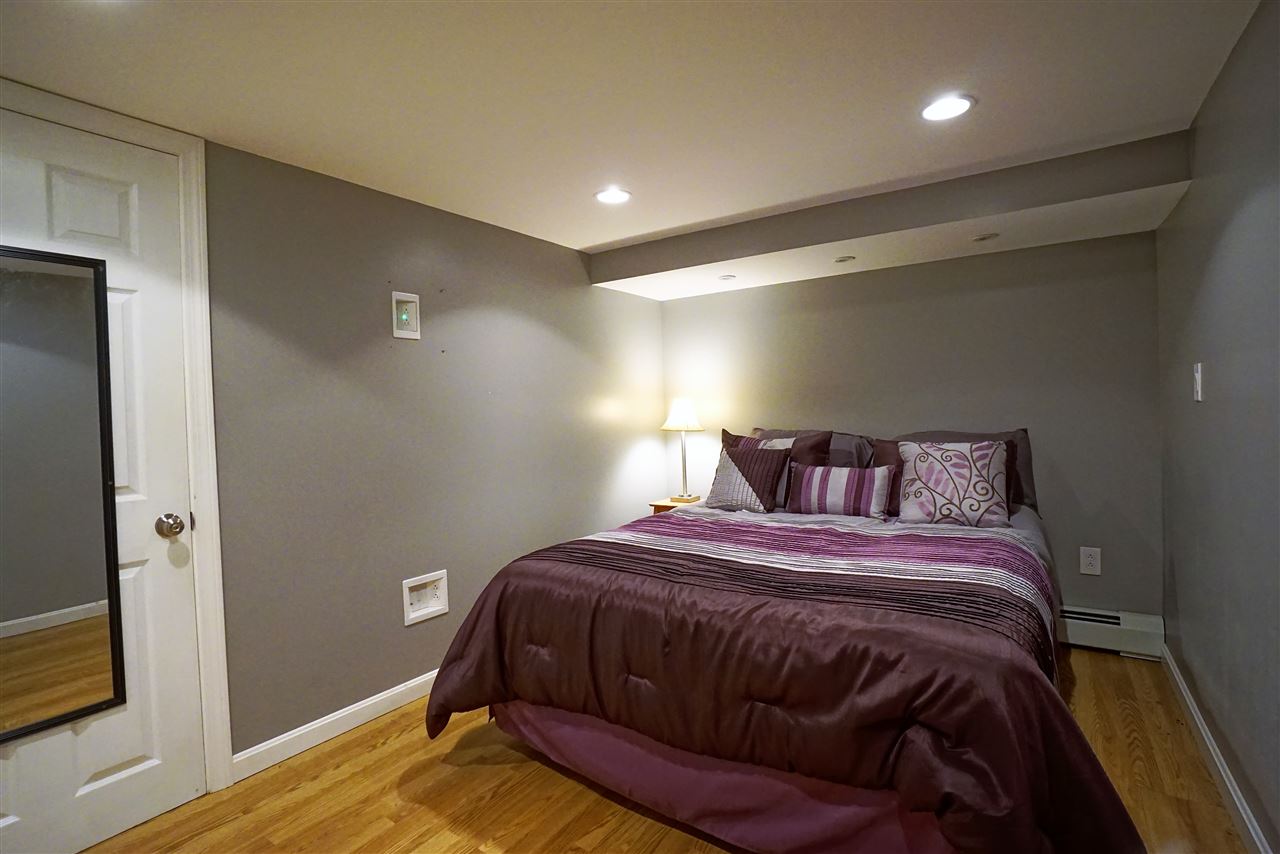 23 Beacon Hill Road Derry, NH 03038 - Photo 28 of 36