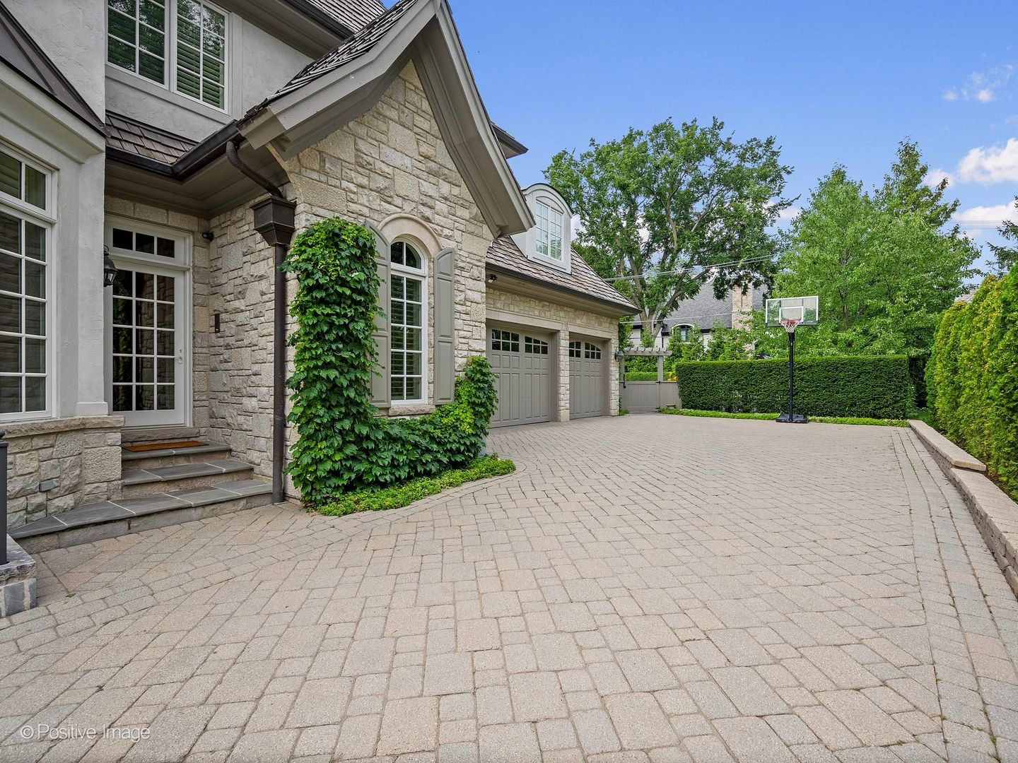 909 Cleveland Road Hinsdale, IL 60521 - Photo 68 of 80 Gallery Image 68