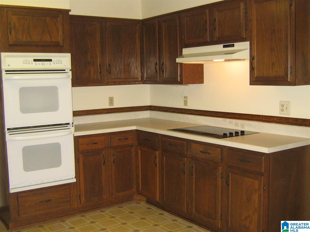 1908 Crossvine Road Birmingham, AL 35244 - Photo 2 of 17